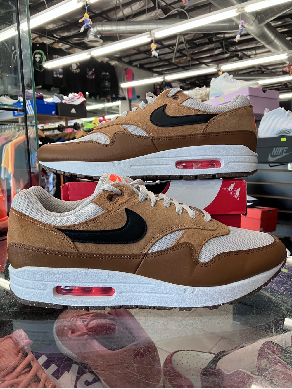 Nike Air Max 1 Essential British Tan Light Bone Size 11.5